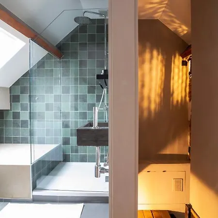 Lovely Triplex In The Heart Of Le Sablon Apartamento